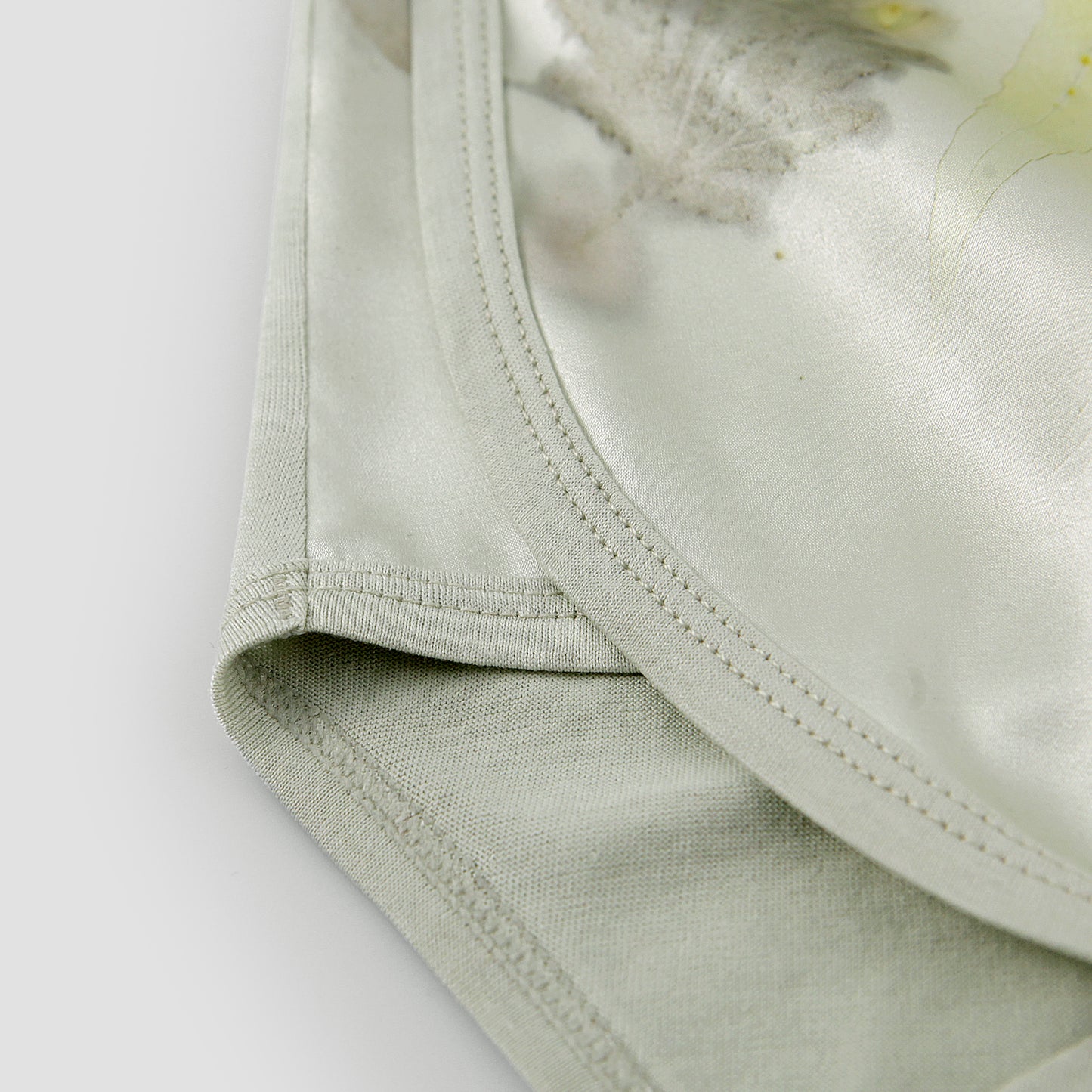 Mulberry Silk Baby Bodysuit – Leaf Print