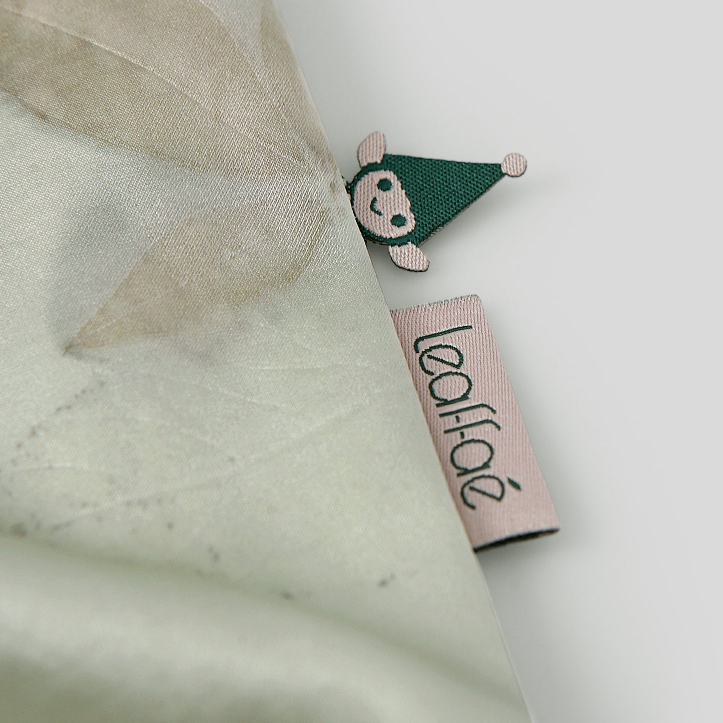 Mulberry Silk Baby Bodysuit – Leaf Print